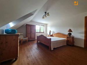 Prodej rodinného domu, Úboč, 350 m2