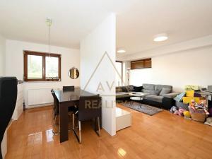 Pronájem bytu 4+kk, Jesenice, V Lázních, 98 m2