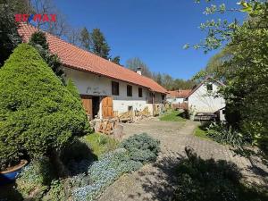 Prodej rodinného domu, Křečovice, 290 m2
