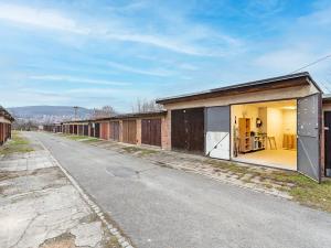 Pronájem skladu, Zlín, Burešov, 14 m2