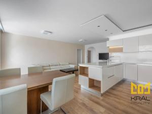 Pronájem bytu 5+kk, Praha, Proutěná, 98 m2