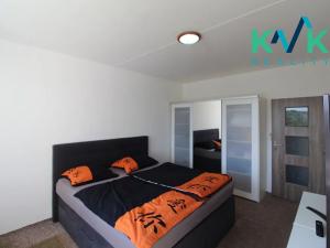 Prodej bytu 4+1, Ostrov, Lidická, 87 m2