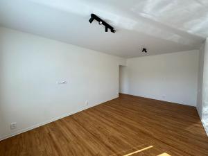 Pronájem bytu 1+1, Kadaň, Bystřická, 40 m2