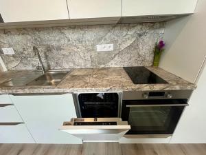 Pronájem bytu 2+kk, Praha - Vršovice, Kubánské náměstí, 52 m2
