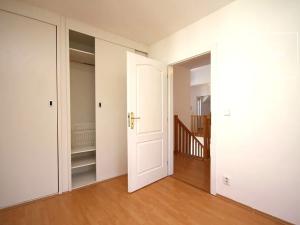 Pronájem rodinného domu, Praha - Nebušice, 235 m2