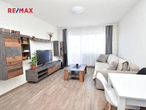 Pronájem bytu 2+kk, Praha - Kyje, Sicherova, 50 m2