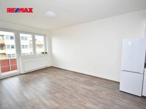 Pronájem bytu 2+kk, Praha - Kyje, Sicherova, 50 m2