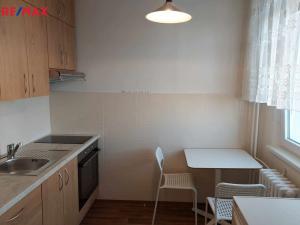 Pronájem bytu 1+1, Praha - Modřany, Na Cikorce, 33 m2