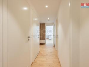 Pronájem bytu 3+kk, Praha, Podbělohorská, 85 m2