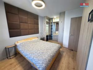 Pronájem bytu 2+kk, Praha - Ruzyně, Huppnerova, 53 m2