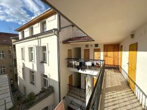 Pronájem bytu 1+1, Praha - Žižkov, Cimburkova, 32 m2