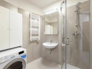 Pronájem bytu 1+kk, Praha - Chodov, Šternovská, 33 m2