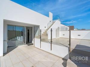 Prodej rodinného domu, Guardamar del Segura, Španělsko, 104 m2