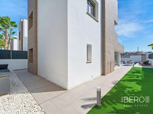 Prodej rodinného domu, Guardamar del Segura, Španělsko, 104 m2