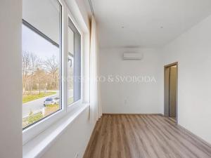 Prodej vícegeneračního domu, Milovice, Lesní, 423 m2