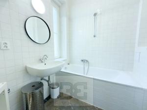 Pronájem bytu 3+kk, Praha - Vršovice, Moskevská, 100 m2