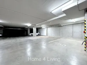 Pronájem garážového stání, Brno, Střední, 15 m2