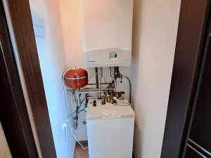 Prodej rodinného domu, Moravany, Švédské kříže, 268 m2