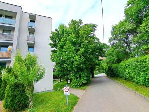 Pronájem garážového stání, Zlín, Březnická, 15 m2