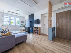 Prodej bytu 4+1, Větrušice, Jižní, 74 m2