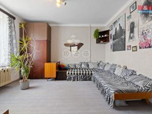 Prodej bytu 4+1, Komárov, Nad Oborou, 92 m2