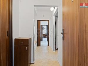 Prodej bytu 4+1, Komárov, Nad Oborou, 92 m2