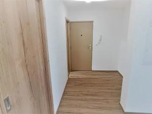 Pronájem bytu 3+1, Náchod, Jugoslávská, 56 m2