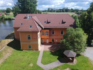 Pronájem bytu 2+kk, Jindřichův Hradec, Deštenská, 61 m2