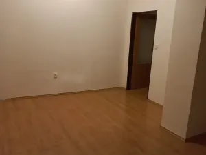 Pronájem bytu 2+kk, Náměšť nad Oslavou, Masarykovo nám., 72 m2