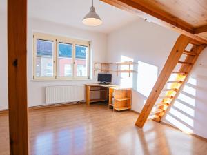 Prodej bytu 4+1, Jičín, 109 m2