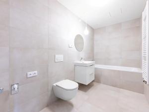 Pronájem bytu 2+kk, Praha - Vysočany, Fafkových, 58 m2