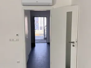 Prodej bytu 2+kk, Znojmo, Višňová, 77 m2