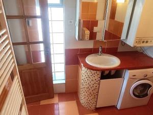 Pronájem bytu 2+kk, Ostrava - Moravská Ostrava, Zeyerova, 40 m2