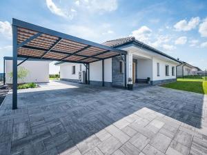 Prodej rodinného domu, Rožďalovice, Polní, 145 m2