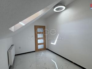 Pronájem bytu 2+kk, Rokycany - Střed, Palackého, 38 m2