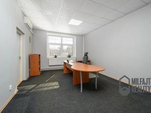 Pronájem výrobních prostor, Hrádek nad Nisou, Legionářská, 3600 m2