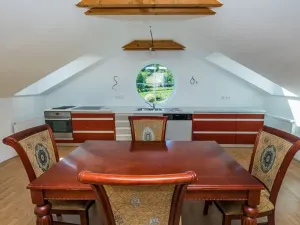 Prodej rodinného domu, Stranný, 804 m2