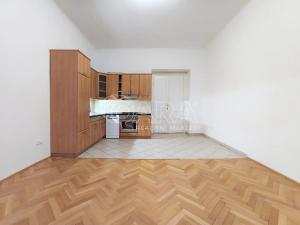 Pronájem bytu 4+kk, Praha - Holešovice, Milady Horákové, 90 m2