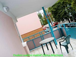 Pronájem bytu 2+kk, Praha - Strašnice, Gutova, 80 m2