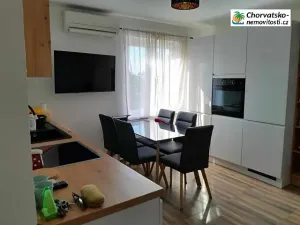 Prodej bytu 2+kk, Novi Vinodolski, Chorvatsko, 39 m2
