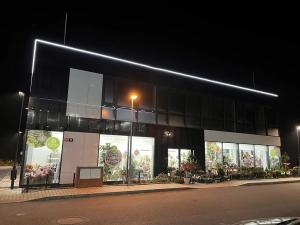 Pronájem obchodního prostoru, Říčany, Duhová, 175 m2