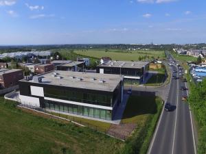 Pronájem obchodního prostoru, Říčany, Duhová, 281 m2