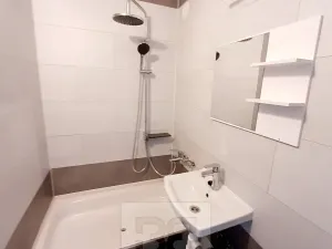 Pronájem bytu 2+kk, Praha - Hlubočepy, Pivcova, 41 m2