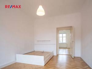Pronájem bytu 2+kk, Praha - Holešovice, U průhonu, 49 m2