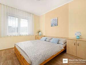 Prodej rodinného domu, Milovice, 225 m2