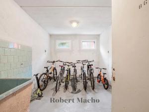Prodej bytu 4+1, Mníšek pod Brdy, Nová, 89 m2