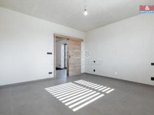 Prodej obchodního prostoru, Ostrava - Hrabová, Jezdiště, 250 m2