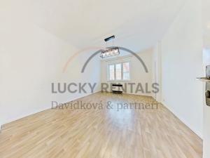 Pronájem bytu 1+kk, Praha - Strašnice, Na hroudě, 31 m2