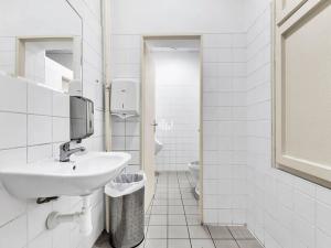 Pronájem kanceláře, Praha - Nové Město, Opletalova, 126 m2