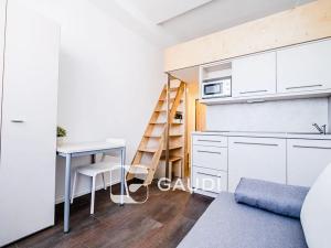 Prodej bytu 1+kk, Praha - Hlubočepy, Geologická, 15 m2